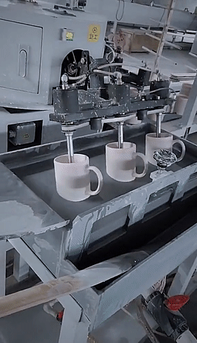 马桶堵了如何吸出来?34个机械原理、设计动画来了1、马桶疏通器原理:2、高频变压器绕组自动化生产:3、伺服电缸高负载、大推力、高精度、易维护,应用广泛:4、小型土豆收获机:5、郎酒瓶子制作工艺:6、陶瓷杯自动化生产:7、液压奶酪切割机:8、自动化摊煎饼:9、蔬菜丸子制作过程:10、自动化包子机:11、万能清扫器:12、快速部署战场铁丝网防御线:13、手持式自动螺丝机:14、自由弯管机:15、滚动式捡果器:16、铜管折弯过程,谁知道为什么不瘪:17、自动化攻丝机:18、45度管接头滚牙:19、食品,第6张 马桶堵了如何吸出来?34个机械原理、设计动画来了1、马桶疏通器原理:2、高频变压器绕组自动化生产:3、伺服电缸高负载、大推力、高精度、易维护,应用广泛:4、小型土豆收获机:5、郎酒瓶子制作工艺:6、陶瓷杯自动化生产:7、液压奶酪切割机:8、自动化摊煎饼:9、蔬菜丸子制作过程:10、自动化包子机:11、万能清扫器:12、快速部署战场铁丝网防御线:13、手持式自动螺丝机:14、自由弯管机:15、滚动式捡果器:16、铜管折弯过程,谁知道为什么不瘪:17、自动化攻丝机:18、45度管接头滚牙:19、食品,马桶堵了如何吸出来?34个机械原理、设计动画来了,直观易懂,第6张