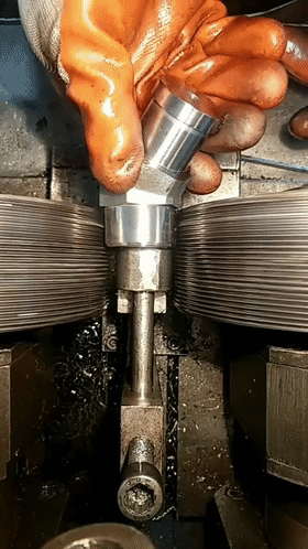 马桶堵了如何吸出来?34个机械原理、设计动画来了1、马桶疏通器原理:2、高频变压器绕组自动化生产:3、伺服电缸高负载、大推力、高精度、易维护,应用广泛:4、小型土豆收获机:5、郎酒瓶子制作工艺:6、陶瓷杯自动化生产:7、液压奶酪切割机:8、自动化摊煎饼:9、蔬菜丸子制作过程:10、自动化包子机:11、万能清扫器:12、快速部署战场铁丝网防御线:13、手持式自动螺丝机:14、自由弯管机:15、滚动式捡果器:16、铜管折弯过程,谁知道为什么不瘪:17、自动化攻丝机:18、45度管接头滚牙:19、食品,第18张 马桶堵了如何吸出来?34个机械原理、设计动画来了1、马桶疏通器原理:2、高频变压器绕组自动化生产:3、伺服电缸高负载、大推力、高精度、易维护,应用广泛:4、小型土豆收获机:5、郎酒瓶子制作工艺:6、陶瓷杯自动化生产:7、液压奶酪切割机:8、自动化摊煎饼:9、蔬菜丸子制作过程:10、自动化包子机:11、万能清扫器:12、快速部署战场铁丝网防御线:13、手持式自动螺丝机:14、自由弯管机:15、滚动式捡果器:16、铜管折弯过程,谁知道为什么不瘪:17、自动化攻丝机:18、45度管接头滚牙:19、食品,马桶堵了如何吸出来?34个机械原理、设计动画来了,直观易懂,第18张