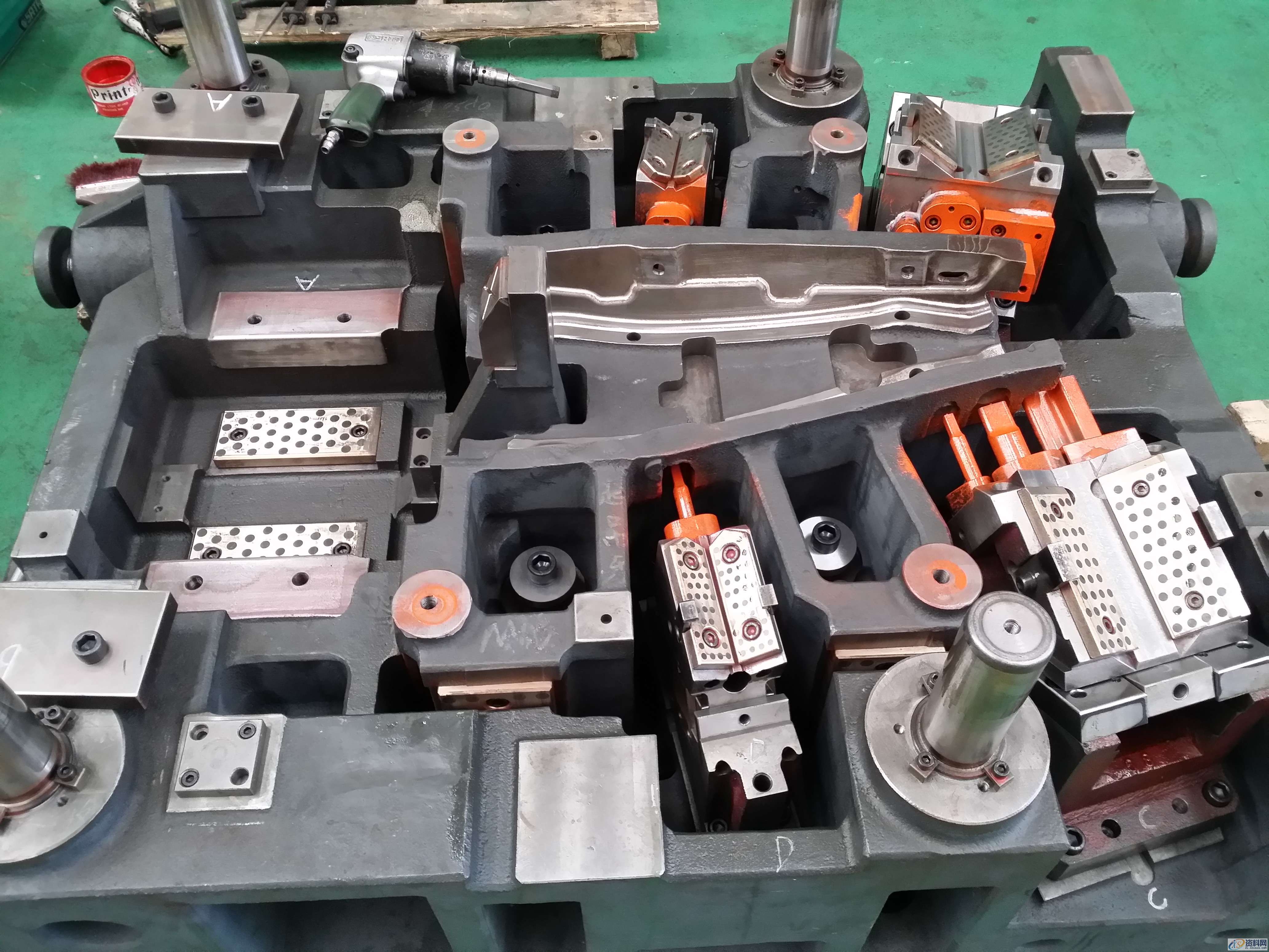 汽车模具-针对斜碶机构设计的思路分析,机构,模具,第5张 汽车模具-针对斜碶机构设计的思路分析,机构,模具,第5张