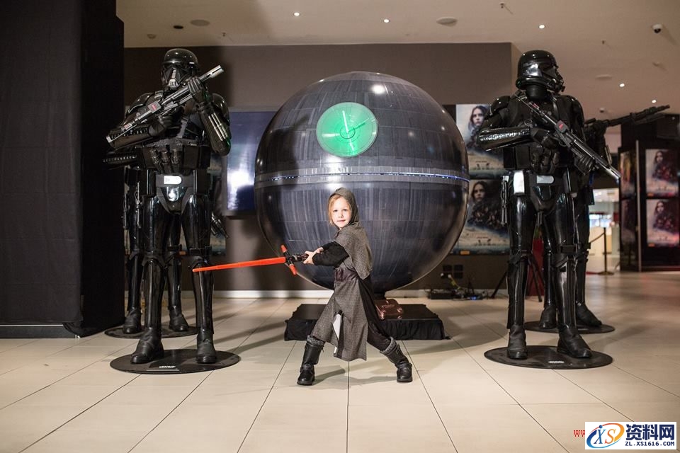 庞大的3D打印产品“死星”现身于马德里市中心,打印,第4张 庞大的3D打印产品“死星”现身于马德里市中心,巨大3D打印“死星”现身马德里市中心,打印,第4张