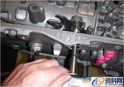 变速器阀体总成拆卸与安装详解(图文教程),要求,选择,步骤,第15张 变速器阀体总成拆卸与安装详解(图文教程),变速器阀体总成拆卸与安装详解,要求,选择,步骤,第15张