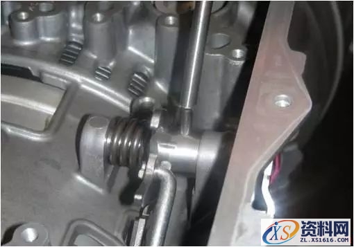 变速器阀体总成拆卸与安装详解(图文教程),要求,选择,步骤,第20张 变速器阀体总成拆卸与安装详解(图文教程),变速器阀体总成拆卸与安装详解,要求,选择,步骤,第20张